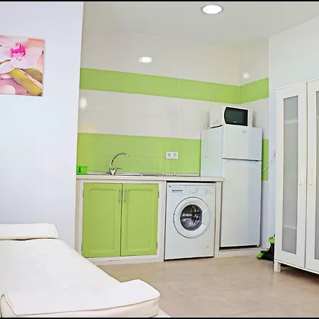 Apartamento Cerca De La Playa Con Wifi *
